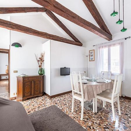 Colombina Like At Home 3 Bedrooms Fully Equipped Air Conditioned Venedik Dış mekan fotoğraf
