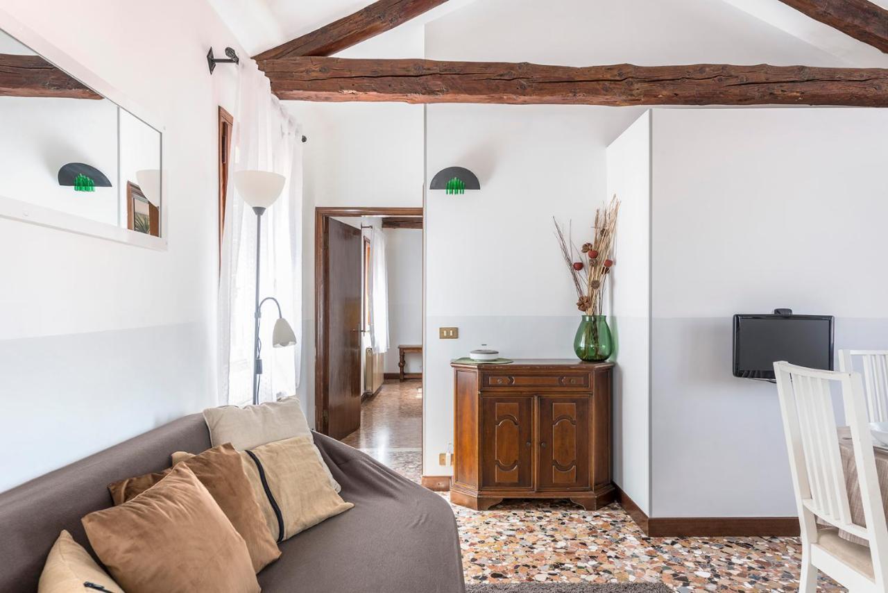 Colombina Like At Home 3 Bedrooms Fully Equipped Air Conditioned Venedik Dış mekan fotoğraf