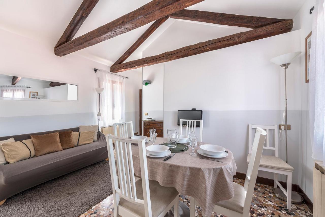 Colombina Like At Home 3 Bedrooms Fully Equipped Air Conditioned Venedik Dış mekan fotoğraf